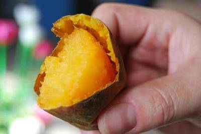 紅薯、柿子和雞蛋同食會(huì)中毒？營(yíng)養(yǎng)師揭曉真相，薯類銷售不受影響